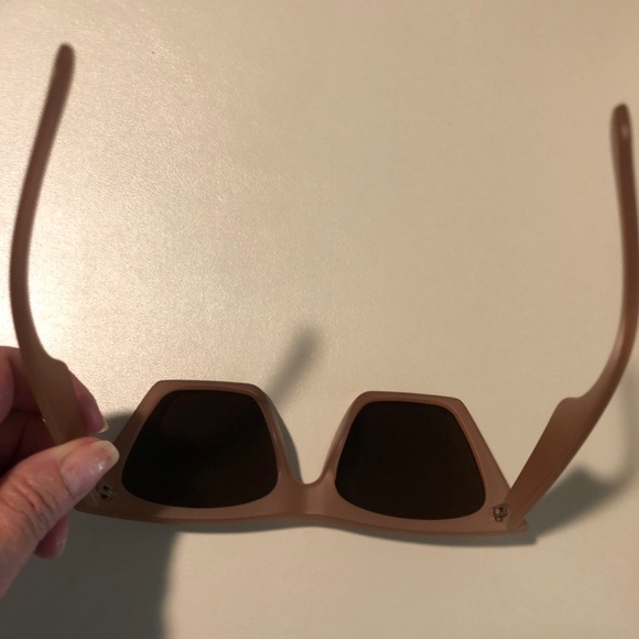 🕙 THIS BRAND NEW FEISEDY GORGEOUS SUNGLASSES WITH CASE - Picture 6 of 9